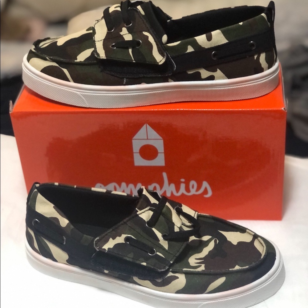 Girls shoes